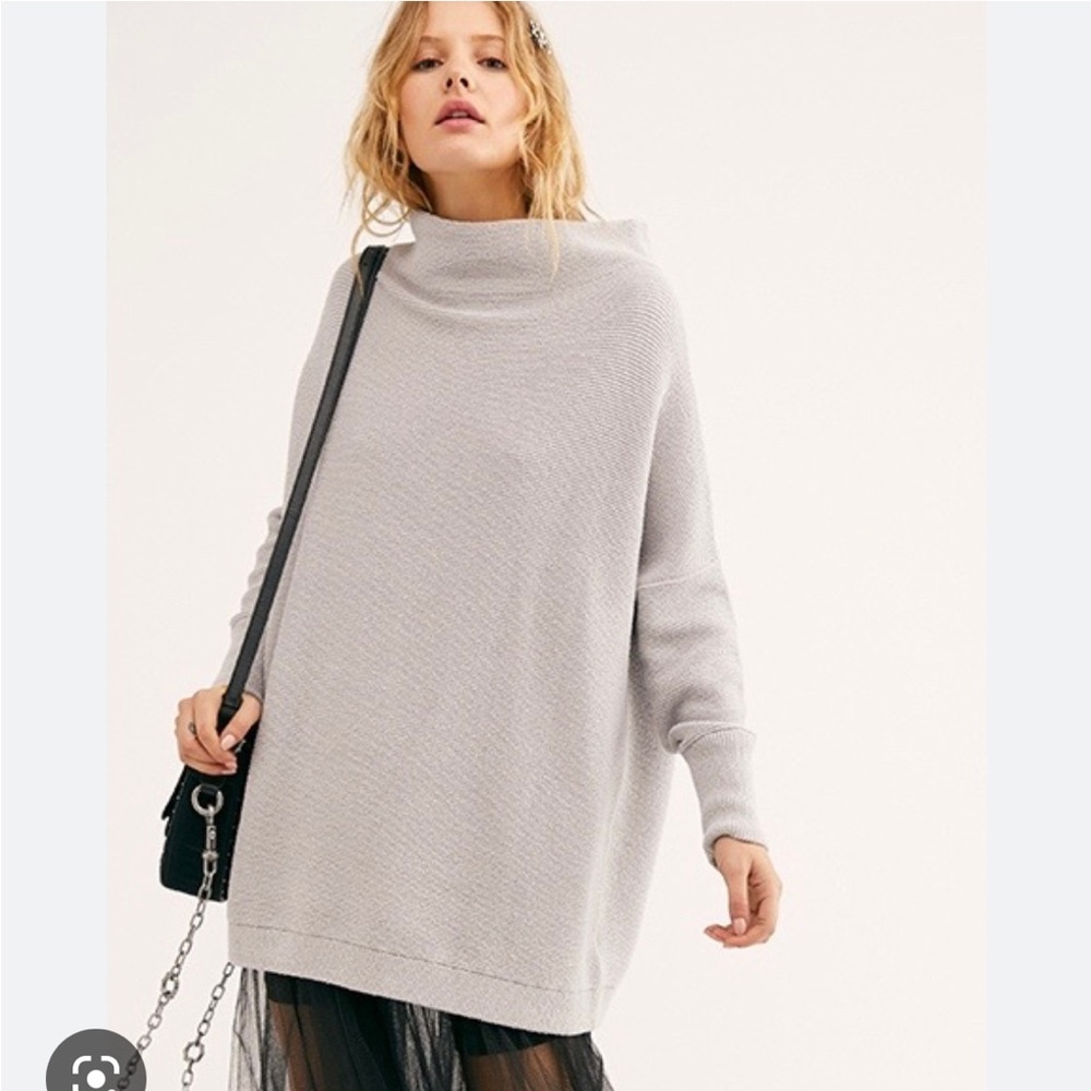 Free people slouchy ottoman sweater in ice grey xs.